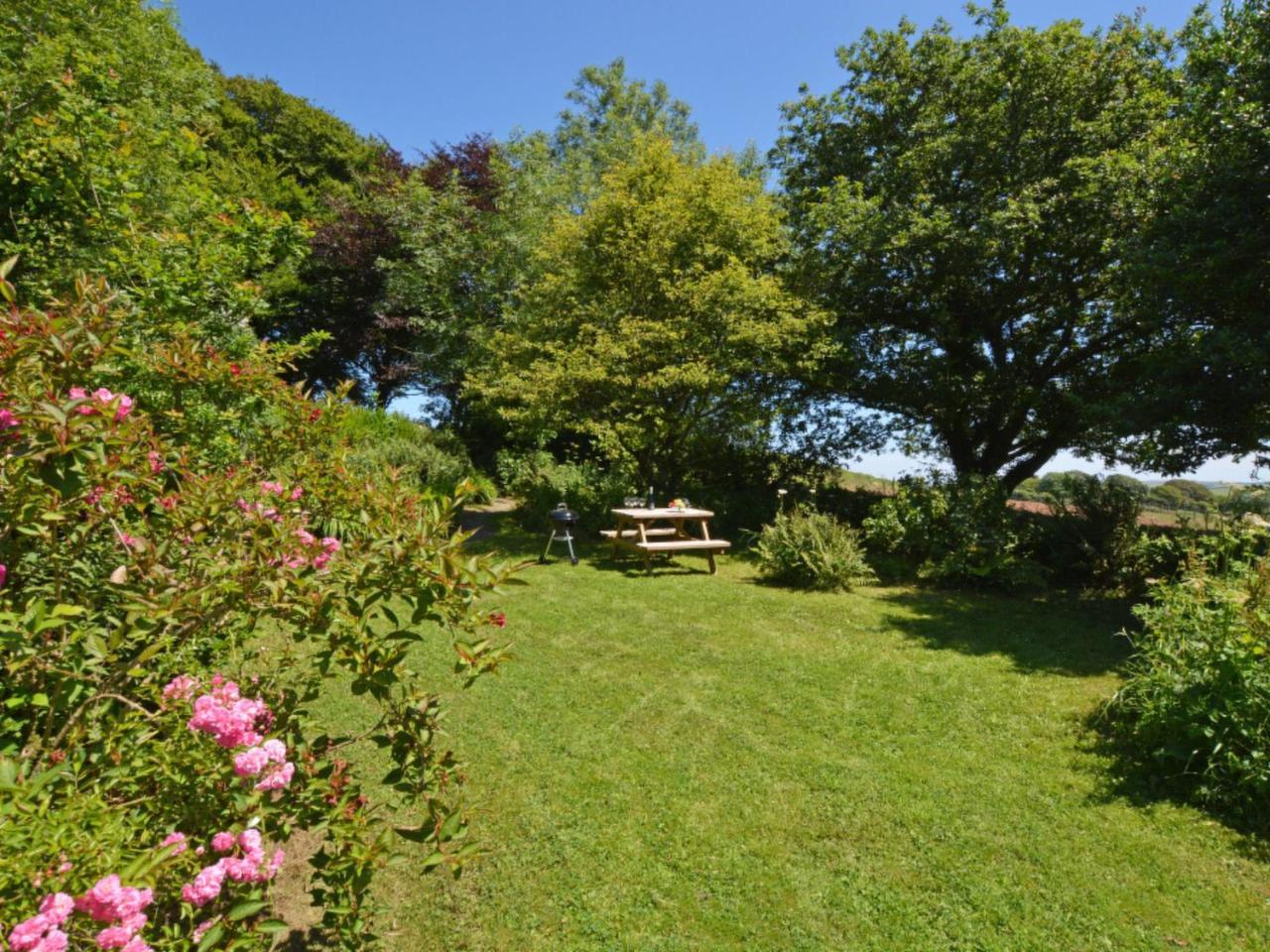 Holiday Home Jerky Saltash Exterior photo