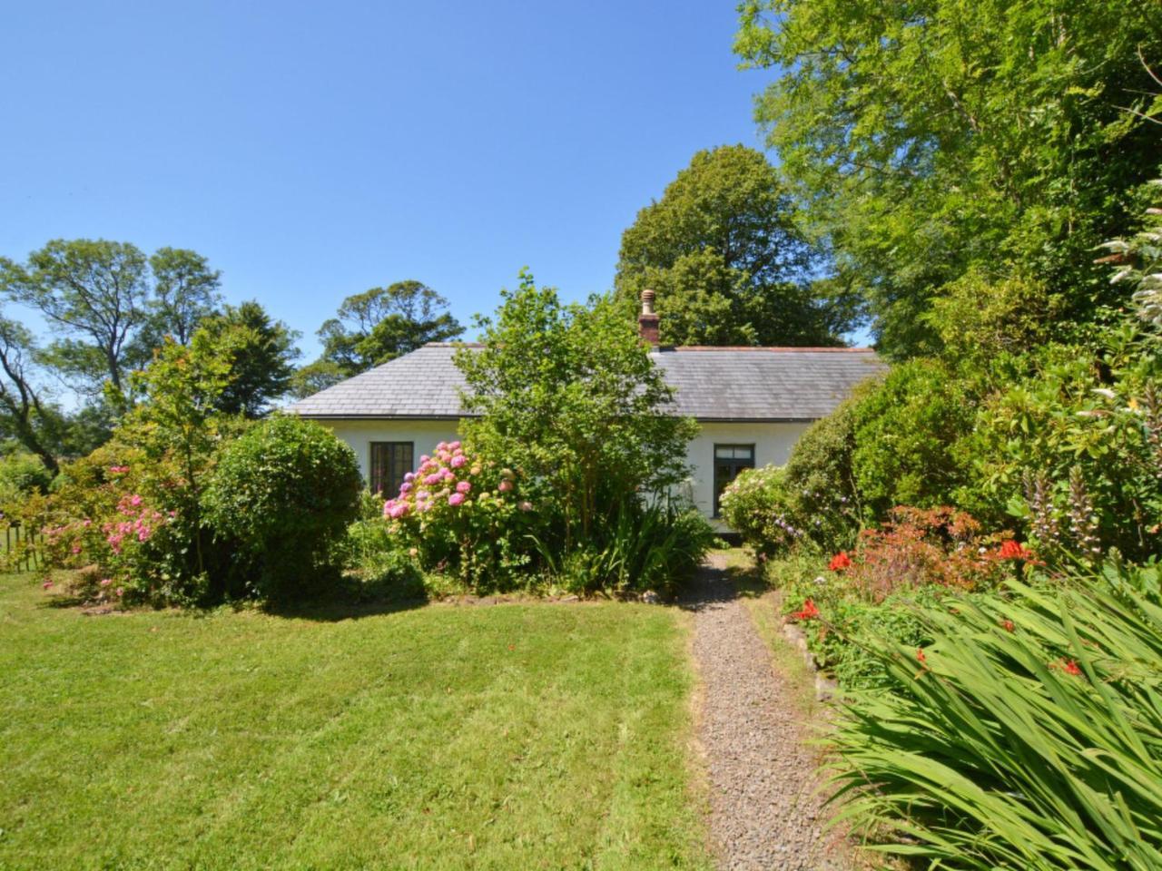 Holiday Home Jerky Saltash Exterior photo